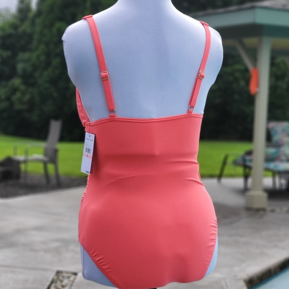 Vince Camuto  cruise STYLE one piece swim suit, 10 - Picture 4 of 16